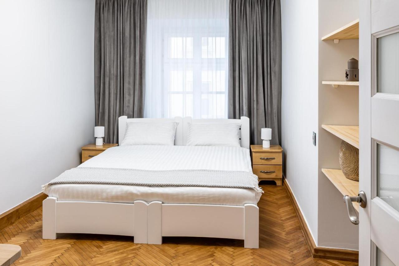 Romari Apartment Вірменська Львів Екстер'єр фото