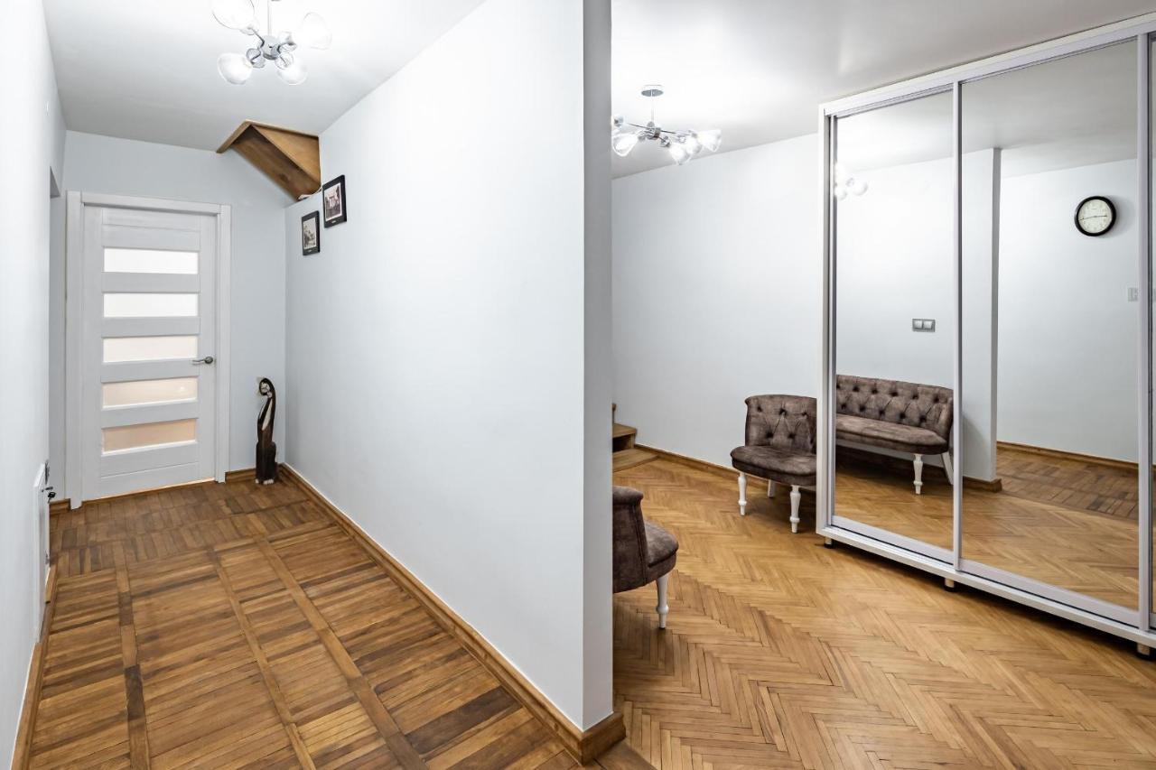 Romari Apartment Вірменська Львів Екстер'єр фото