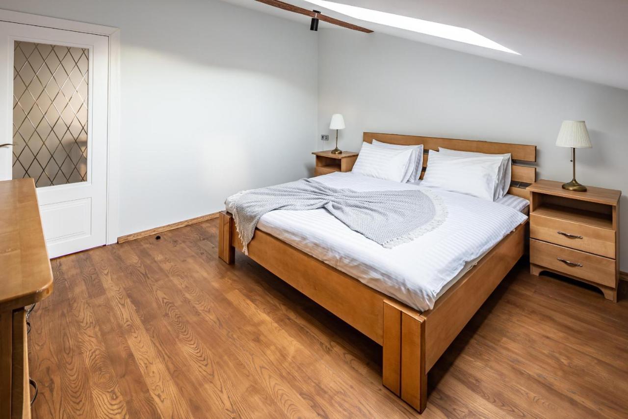 Romari Apartment Вірменська Львів Екстер'єр фото