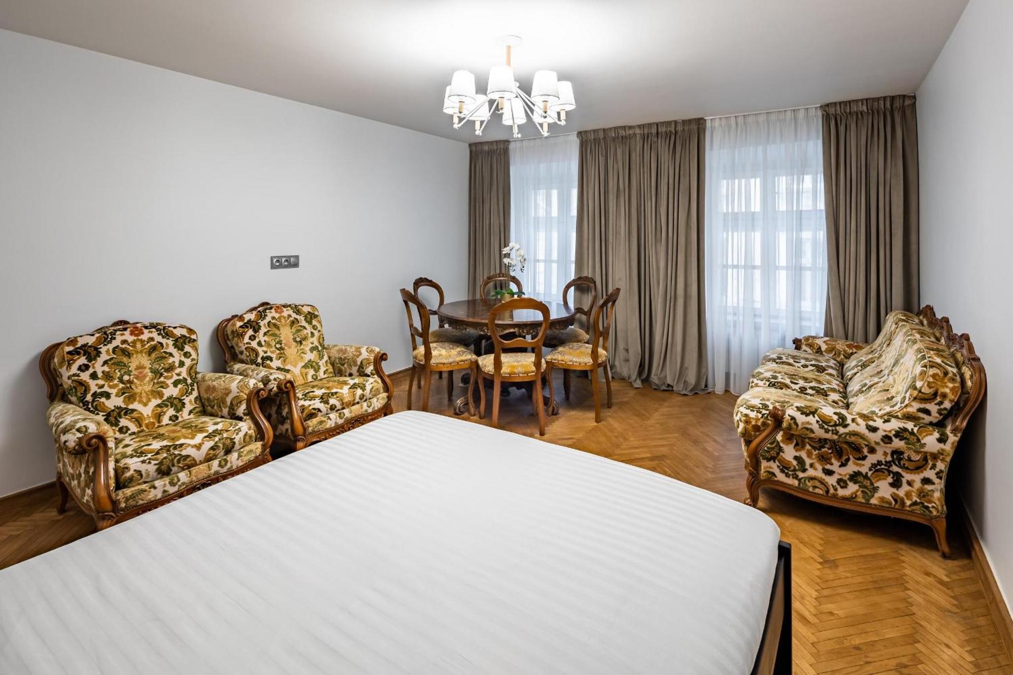 Romari Apartment Вірменська Львів Екстер'єр фото